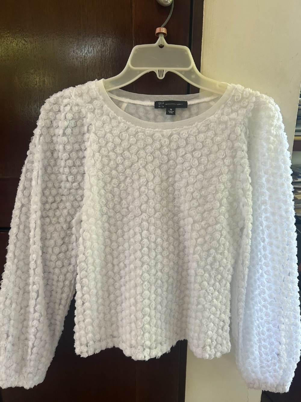 INC International Concepts White Bubble Textured Balloon Sleeve Top - Size XS